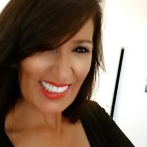 Meet your Posher, Celia